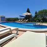 Villa Casa Oliveiras - Piscina Privada, Jardim, Perto Da
