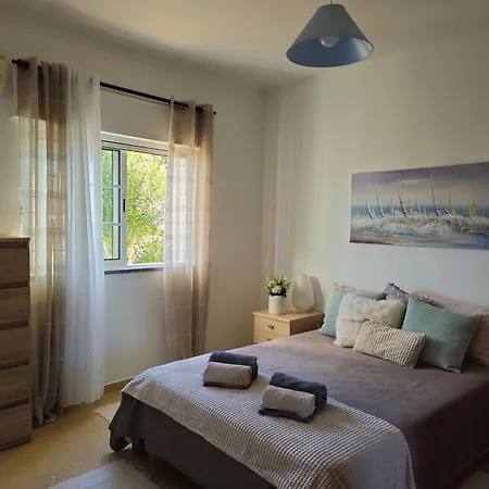 Casa Oliveiras - Piscina Privada, Jardim, Perto Da