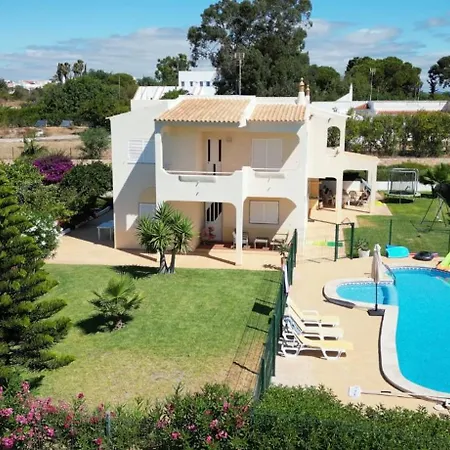 Casa Oliveiras - Piscina Privada, Jardim, Perto Da Moncarapacho