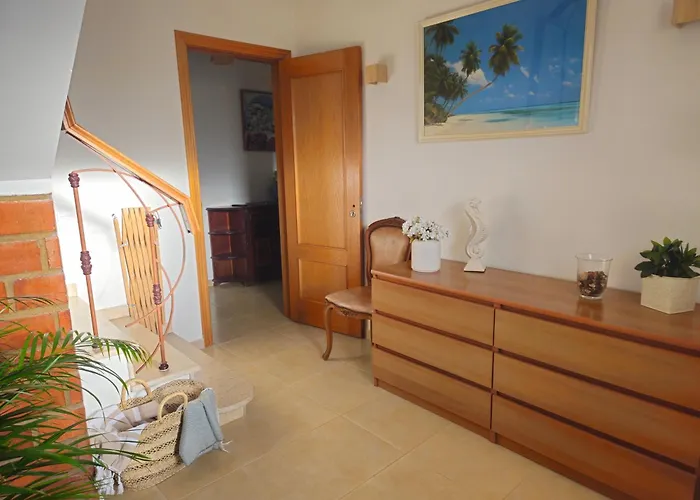 Casa Oliveiras - Piscina Privada, Jardim, Perto Da Villa *