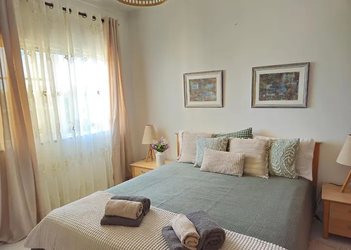 Casa Oliveiras - Piscina Privada, Jardim, Perto Da Villa Moncarapacho