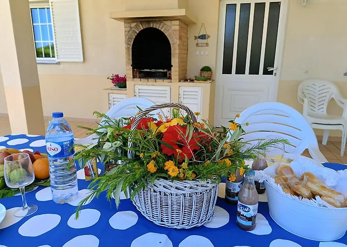 Casa Oliveiras - Piscina Privada, Jardim, Perto Da Moncarapacho