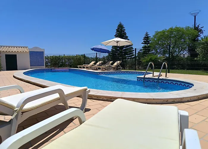 Villa Casa Oliveiras - Piscina Privada, Jardim, Perto Da
